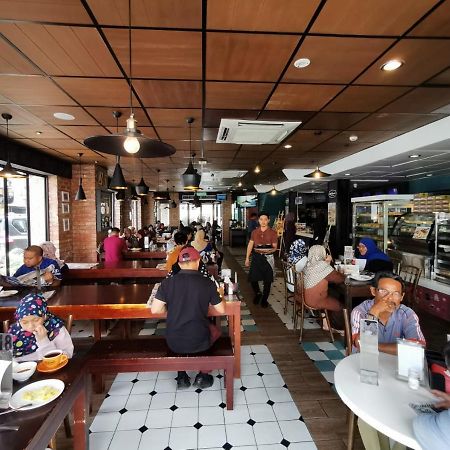 Legallery Suites Hotel Bandar Seri Begawan Luaran gambar
