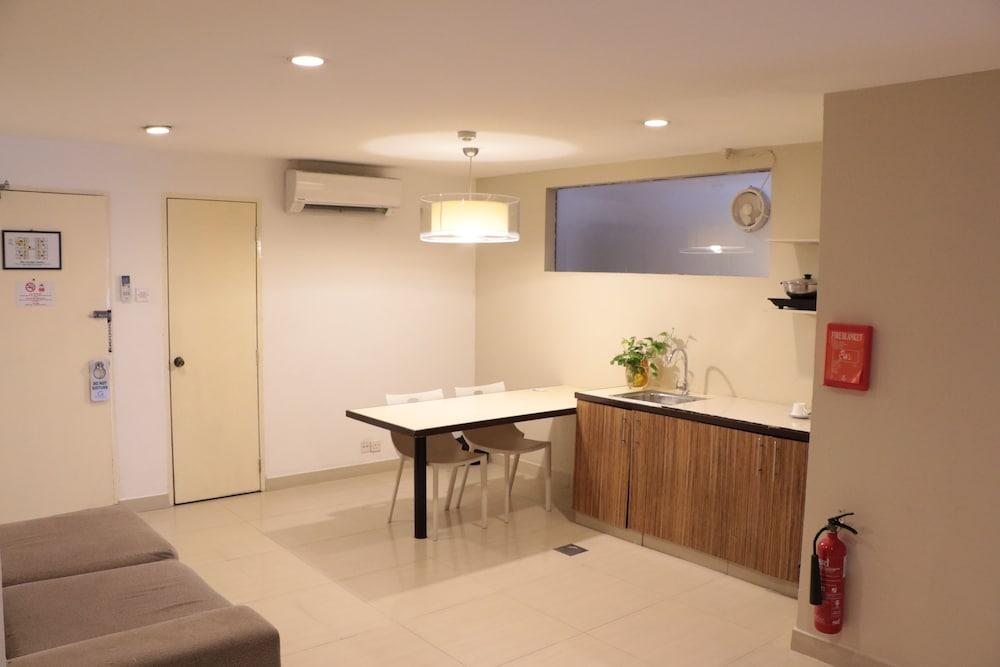 Legallery Suites Hotel Bandar Seri Begawan Luaran gambar