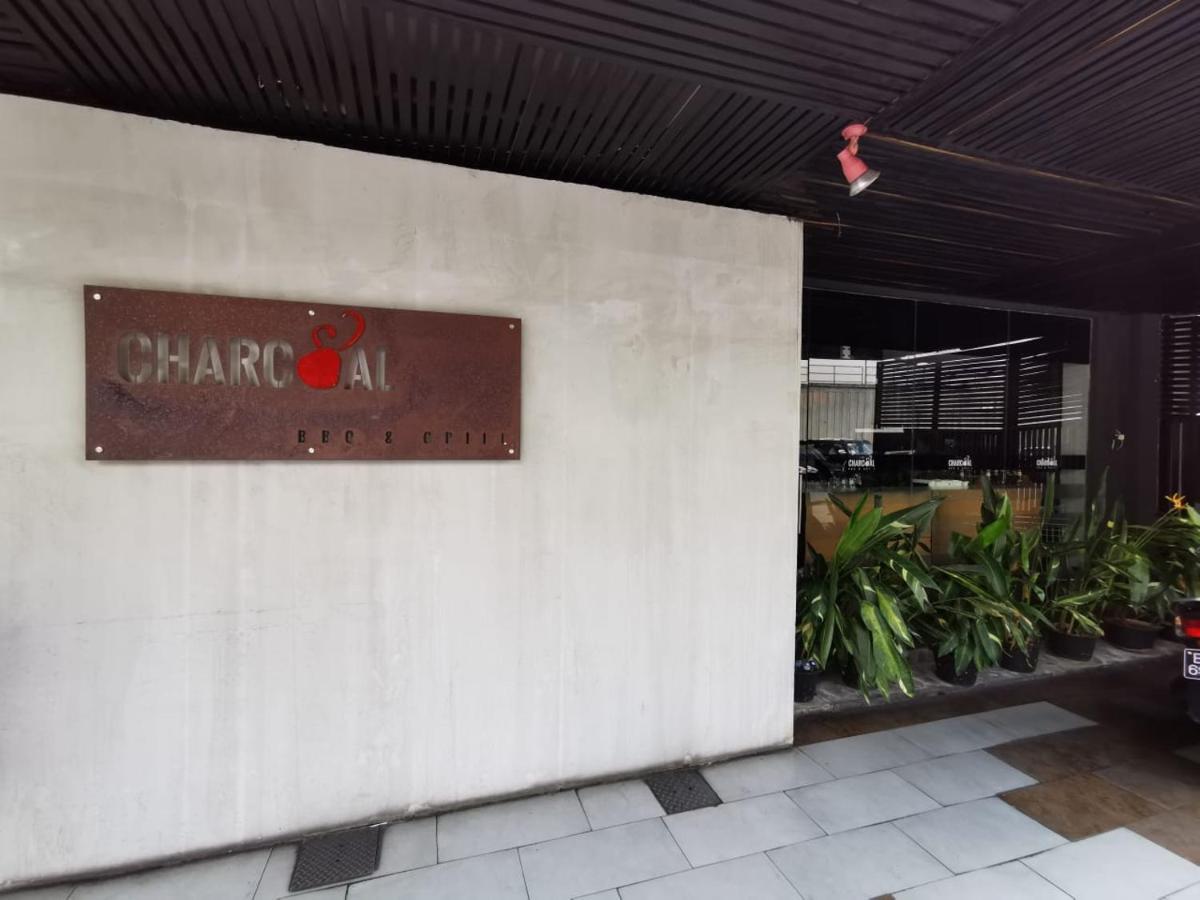 Legallery Suites Hotel Bandar Seri Begawan Luaran gambar